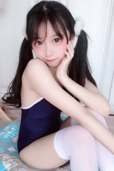 他挺进了她初经人事的紧致